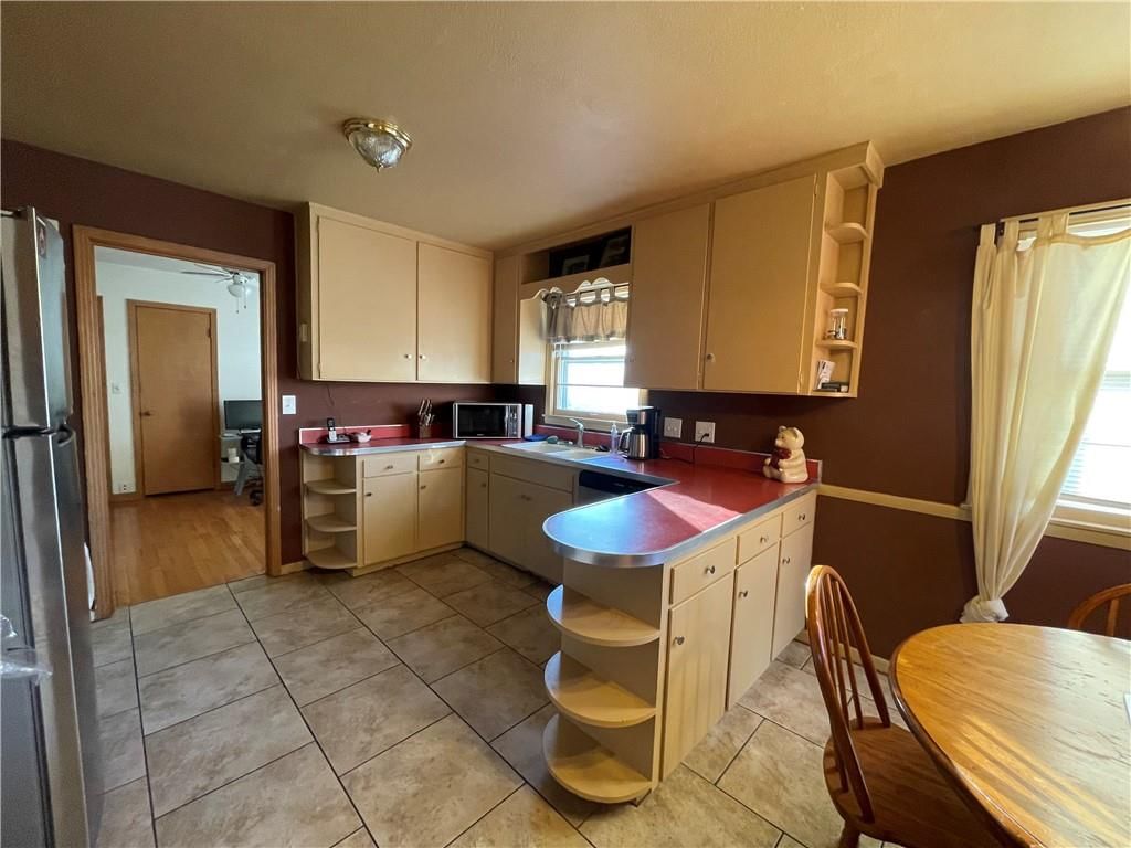 6106 N Lenox Avenue — photo 7