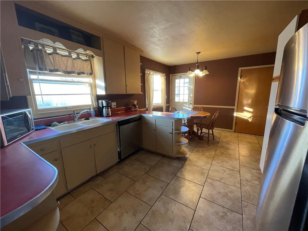 6106 N Lenox Avenue — photo 9