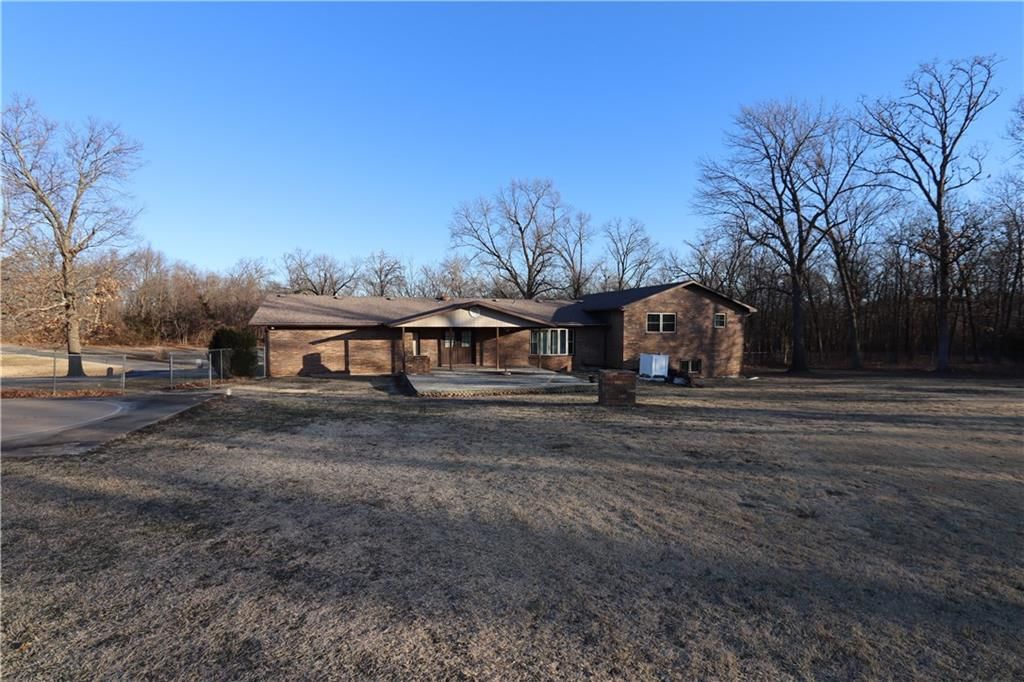 4553 E Bramble Lane — photo 3