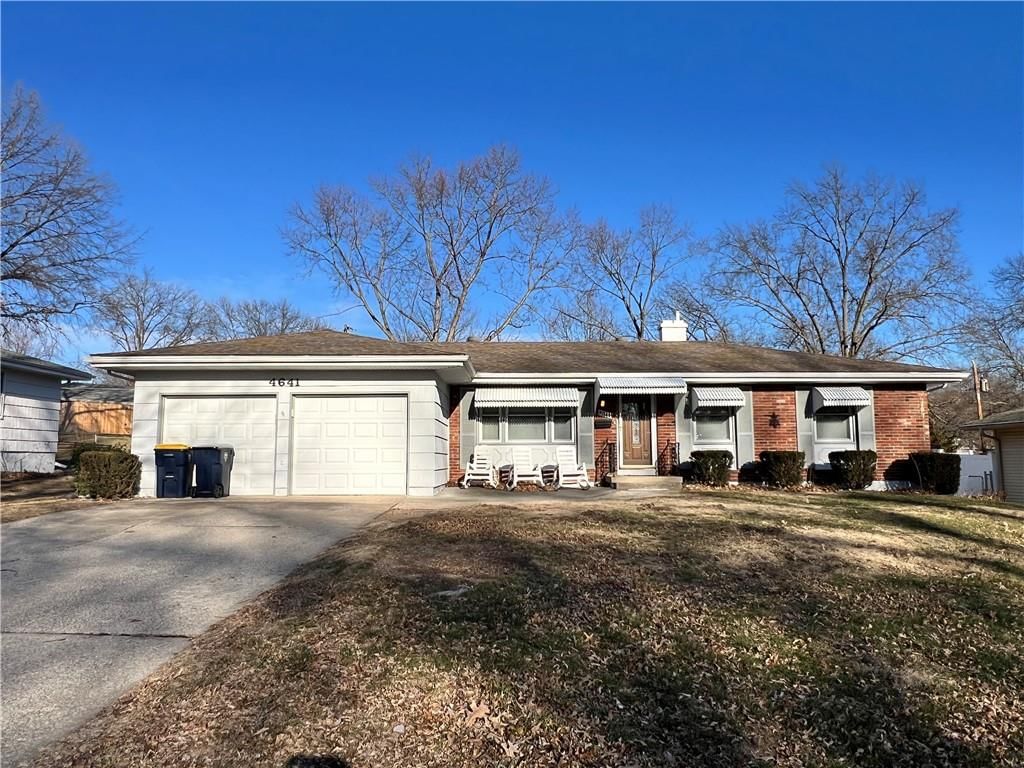 4641 NE Gladstone Avenue, Kansas City, MO