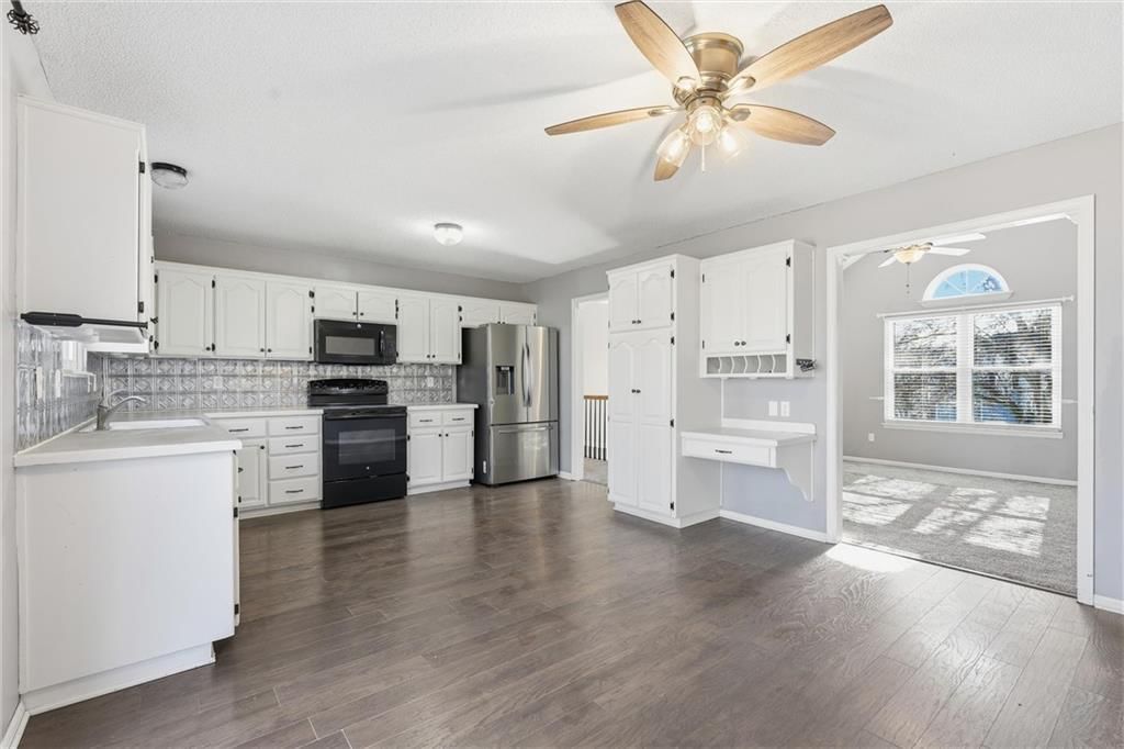 1214 SW Windcrest Court — photo 11