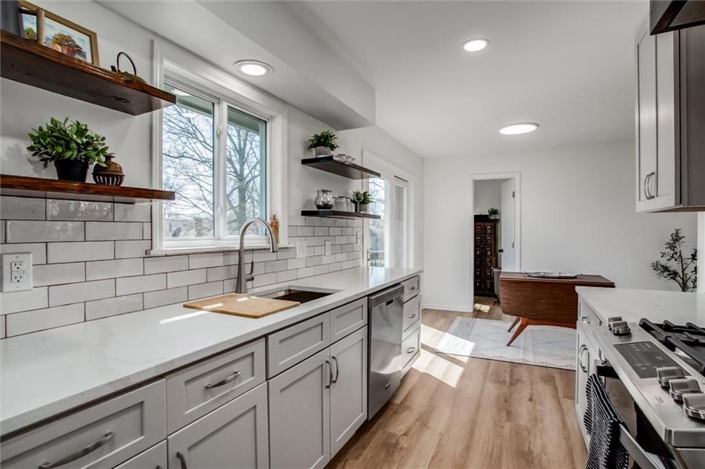 211 NW Juniper Street — photo 6