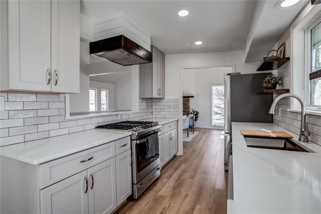 211 NW Juniper Street — photo 7