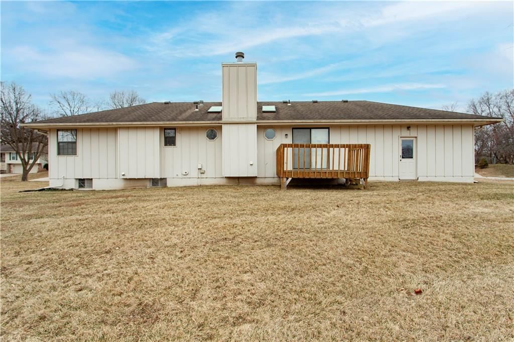 3403 NW Shannon Court — photo 5
