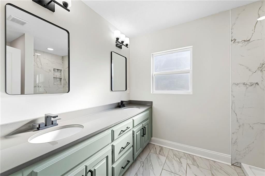 4016 N Jackson Avenue — photo 10
