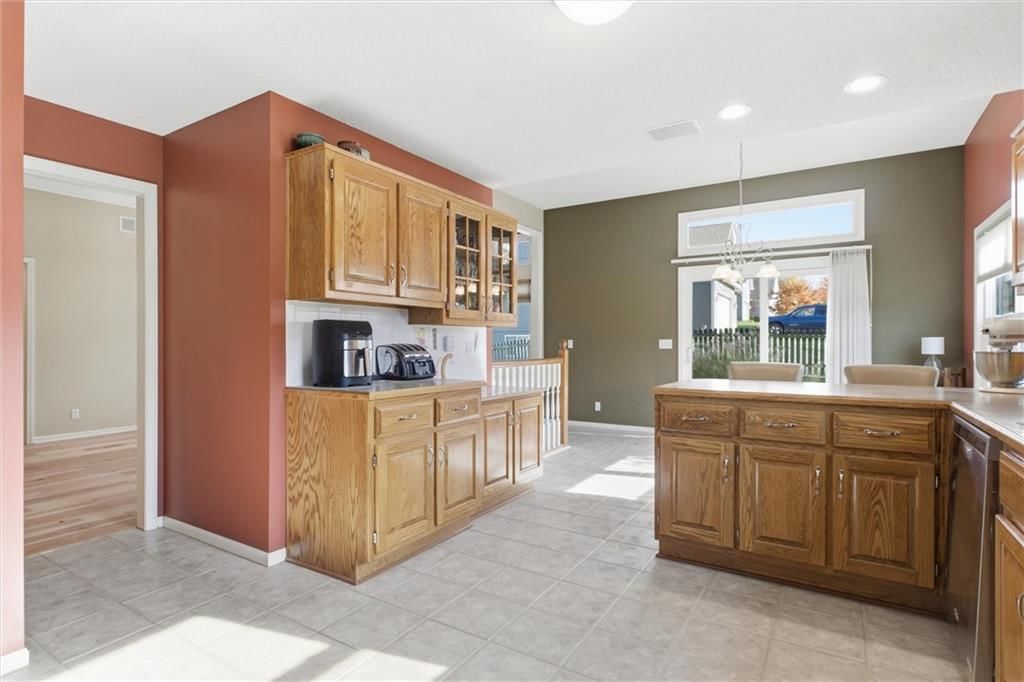 1009 SW Blazing Star Drive — photo 9