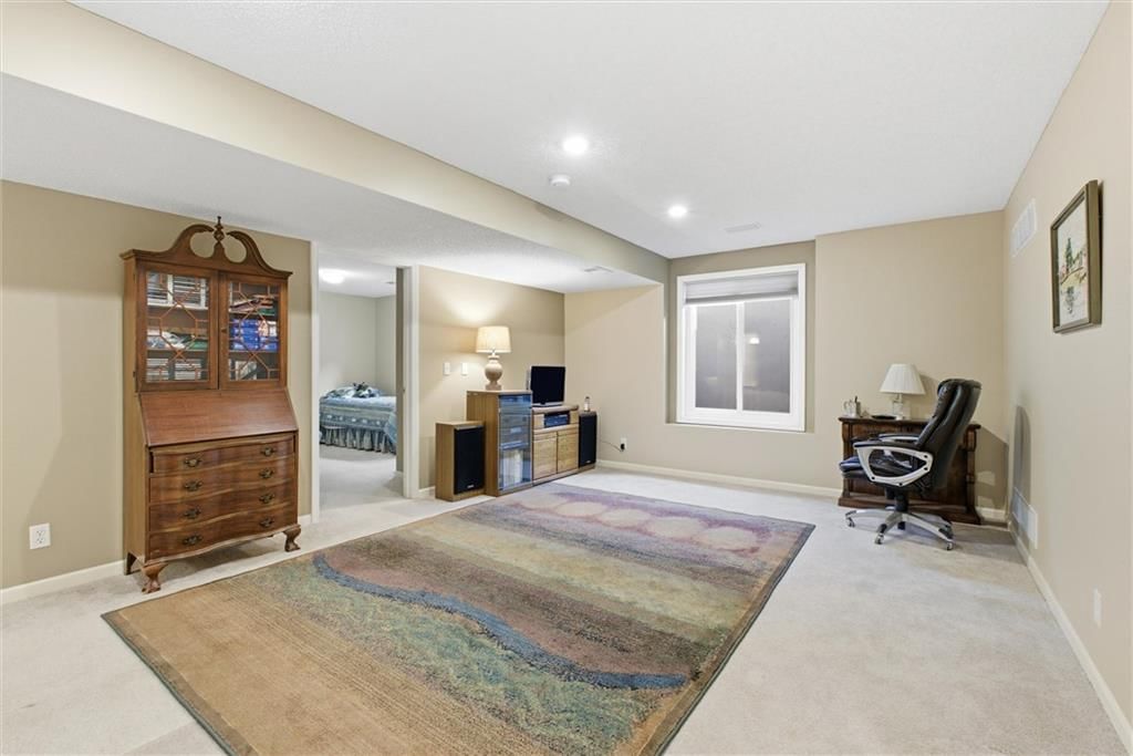 1009 SW Blazing Star Drive — photo 19