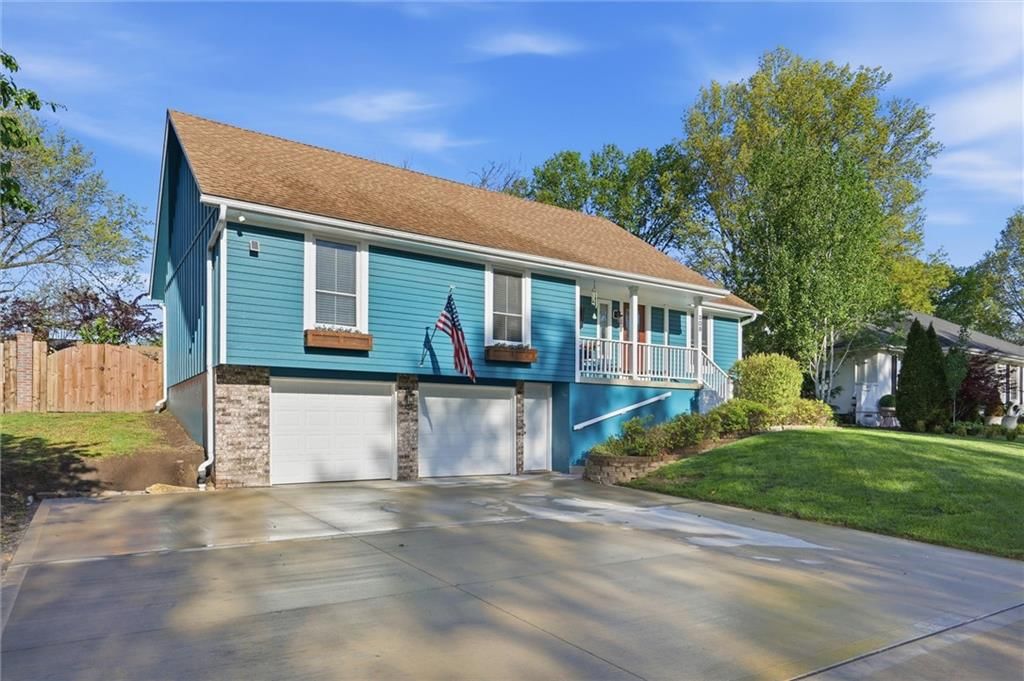 308 SE Colony Drive — photo 3
