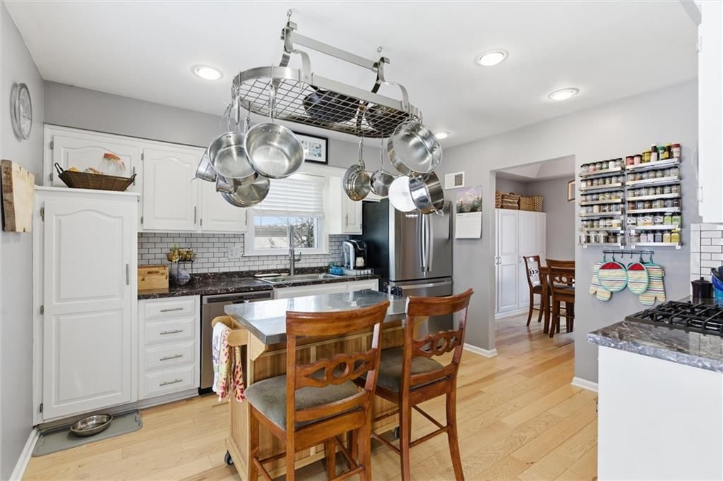 308 SE Colony Drive — photo 12