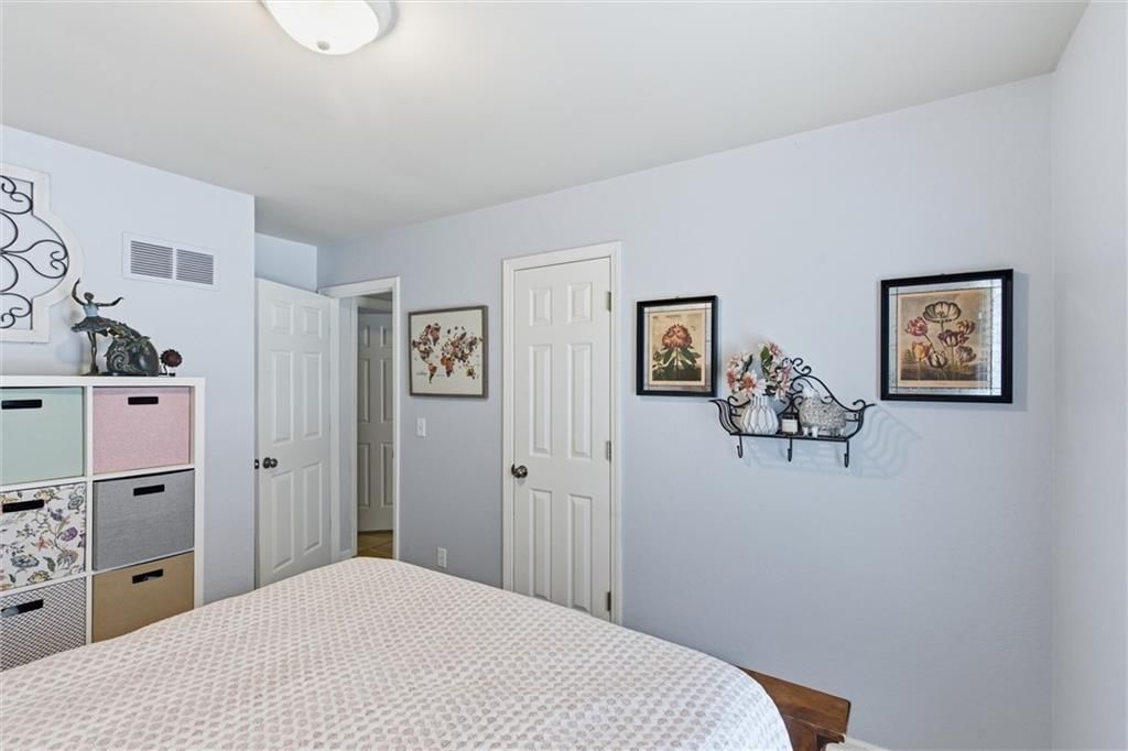 308 SE Colony Drive — photo 24