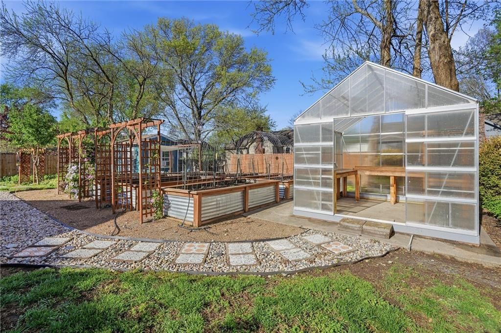 308 SE Colony Drive — photo 52