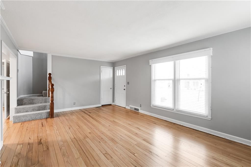 5925 Catalina Street — photo 8