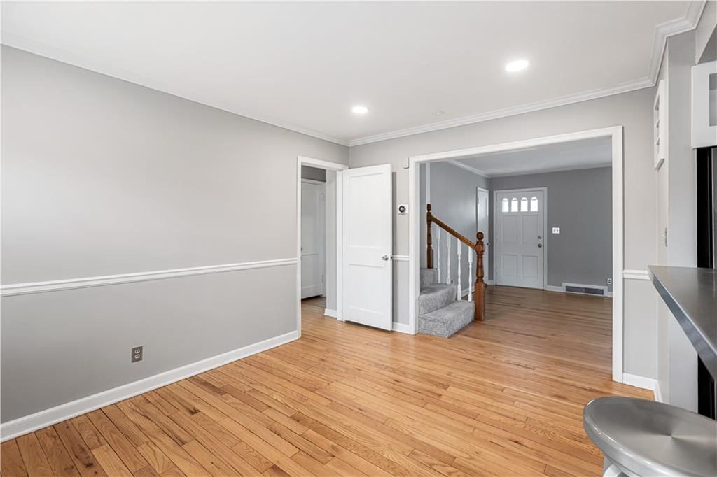 5925 Catalina Street — photo 10