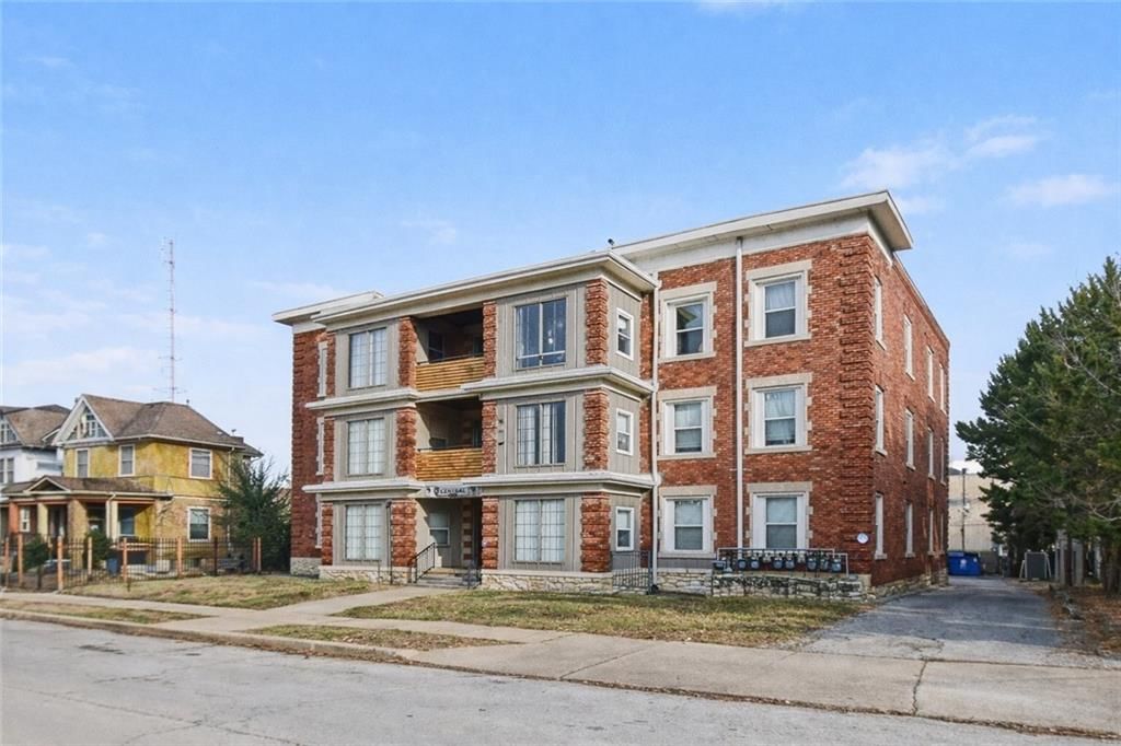 3227 Central Street — photo 2
