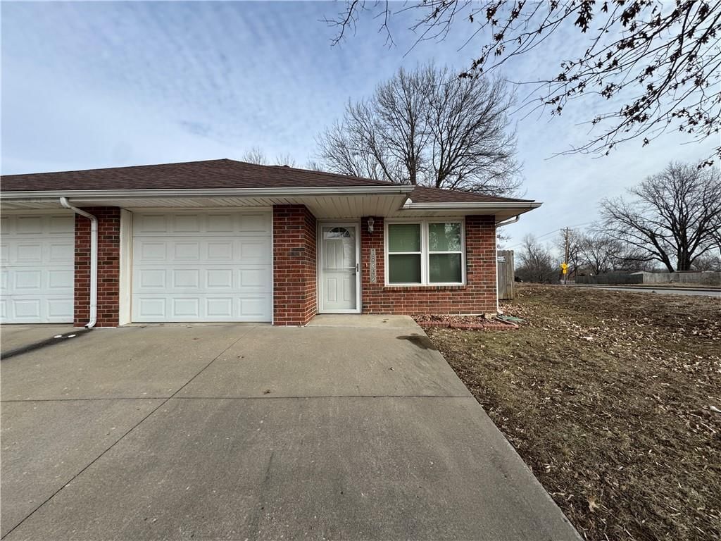 18342 E US HWY 24 Circle — photo 1