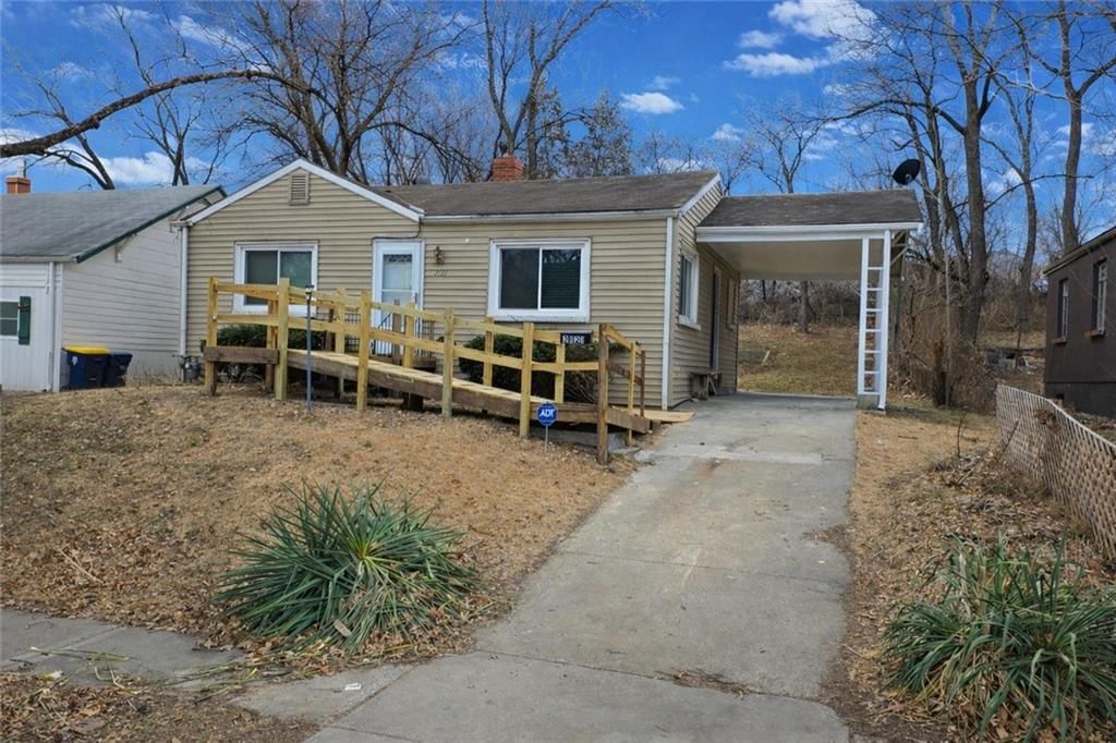 2121 E 77th Terrace, Kansas City, MO
