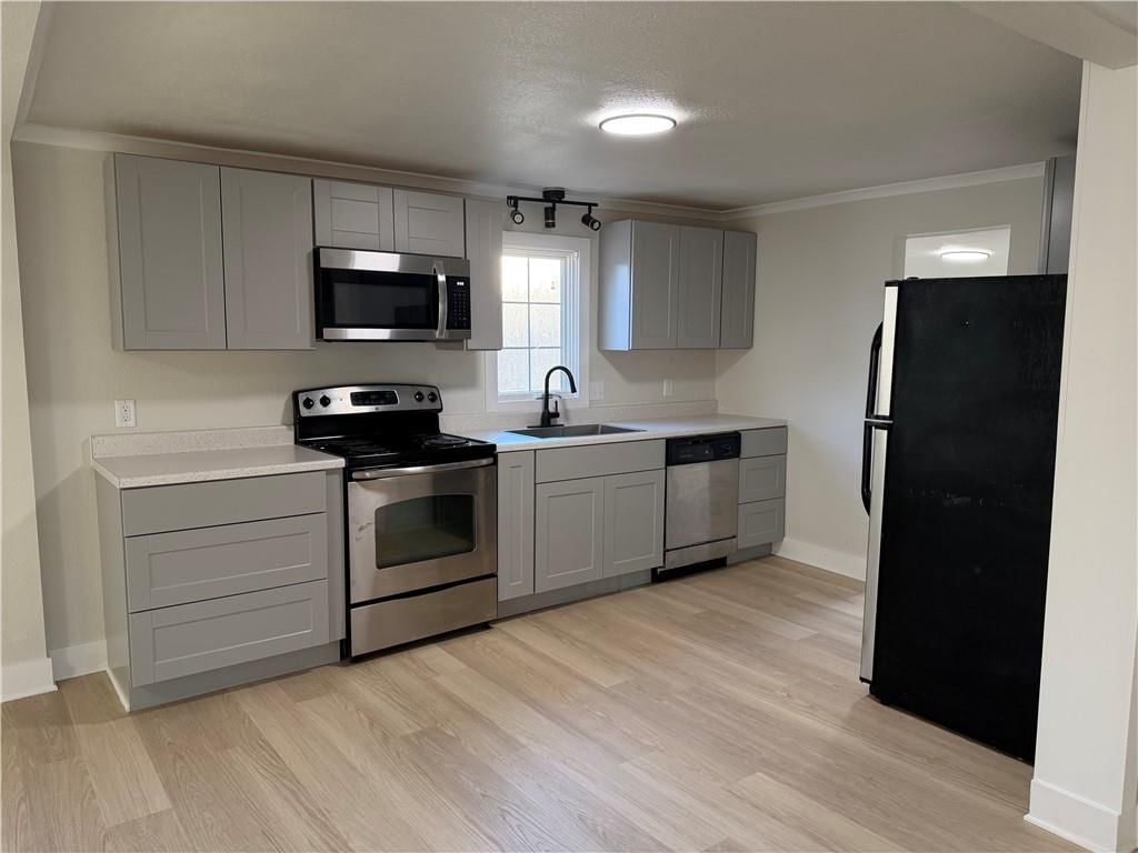 409 W Ohio Street — photo 6