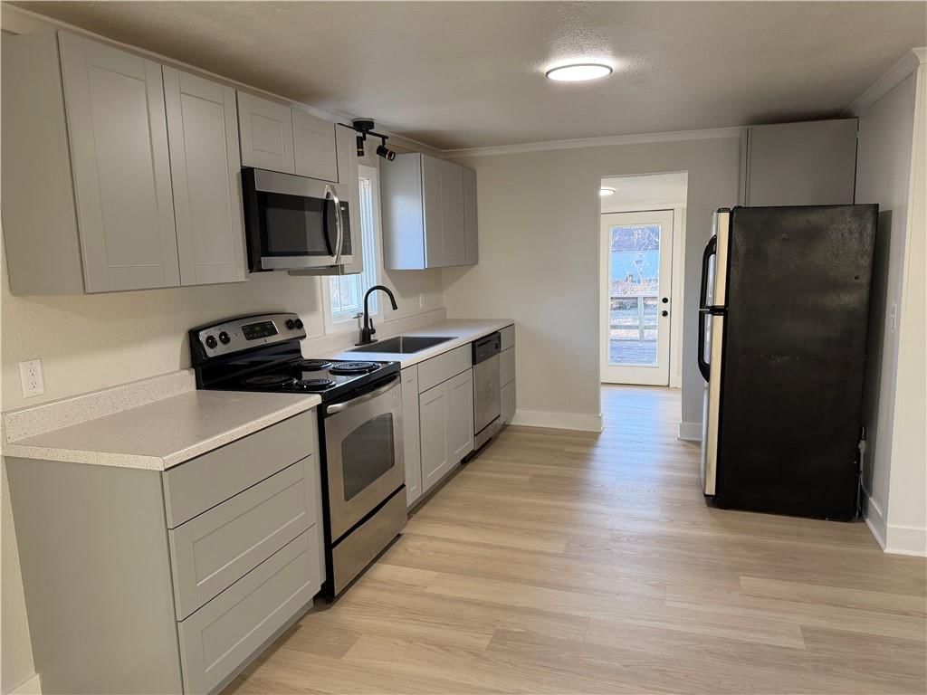 409 W Ohio Street — photo 9