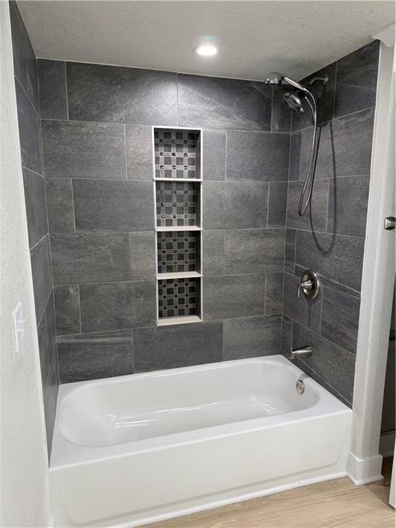409 W Ohio Street — photo 14