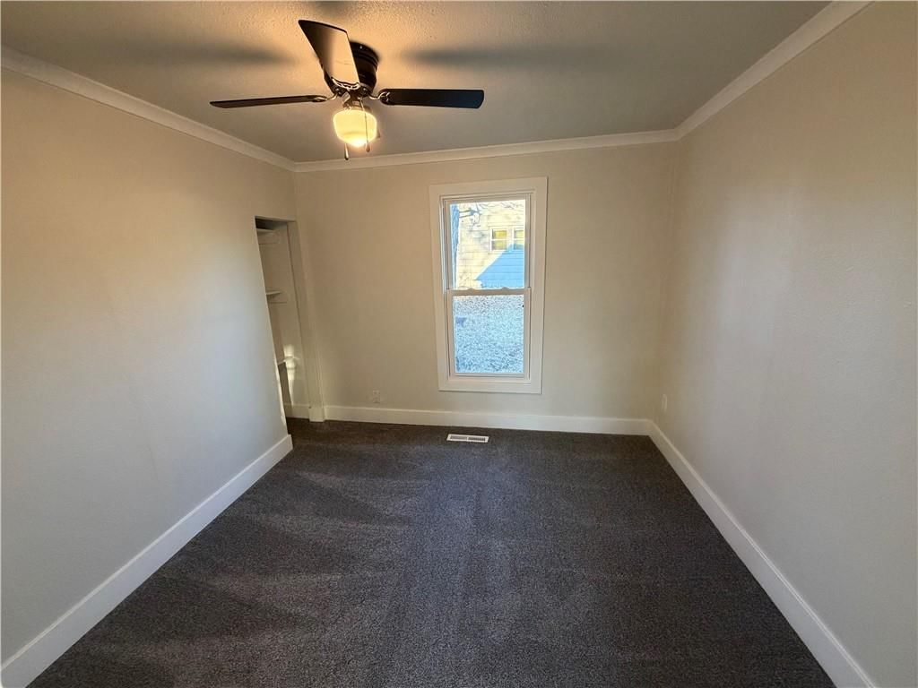 409 W Ohio Street — photo 17