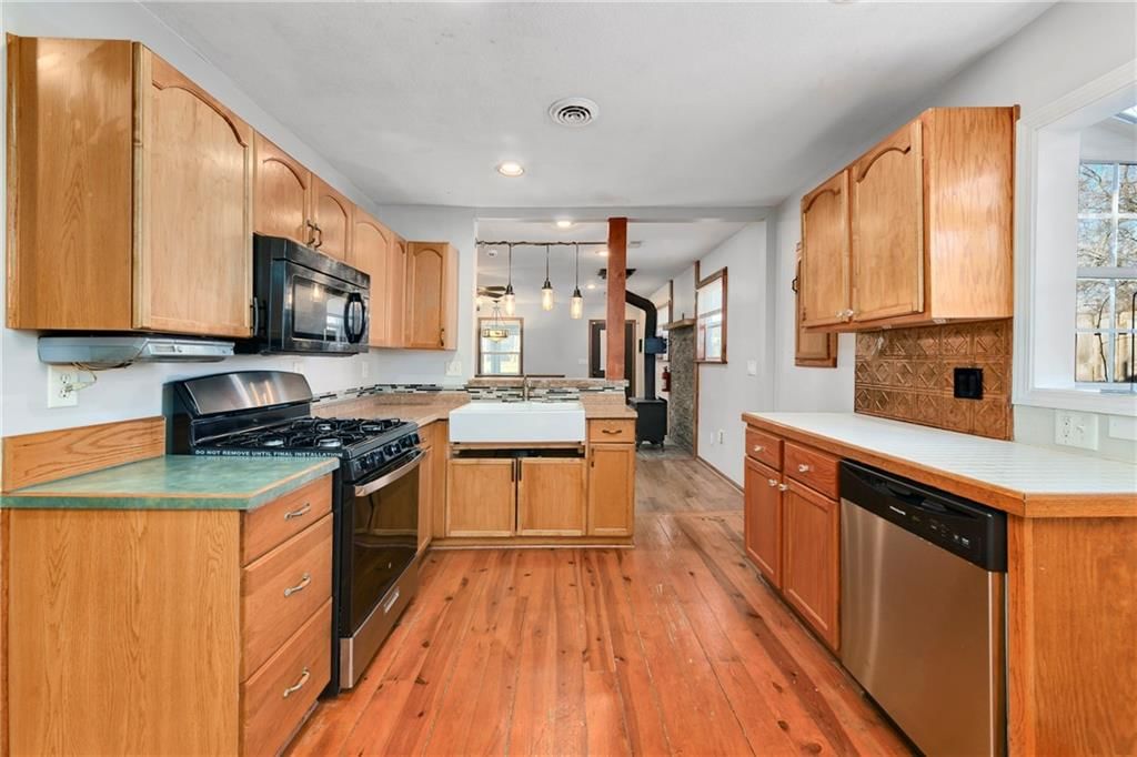 528 S Crane Street — photo 12
