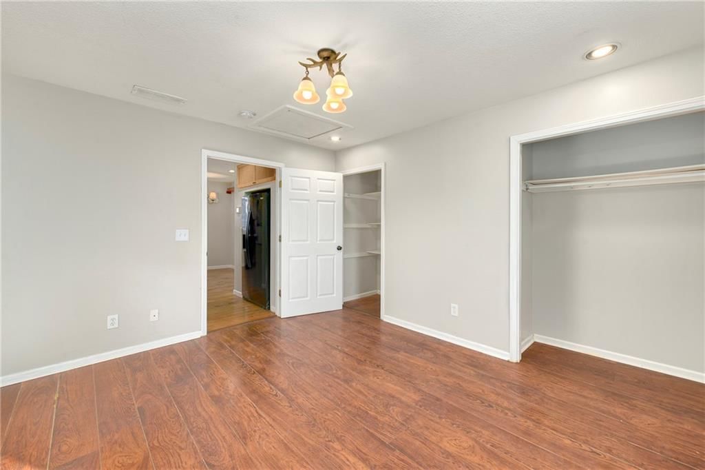 528 S Crane Street — photo 16