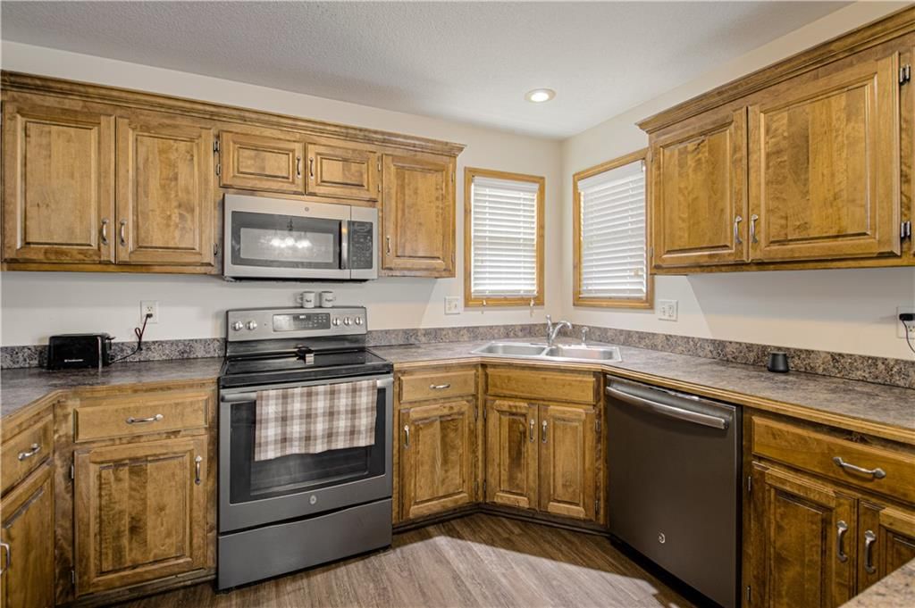 1204 SW Cross Creek Drive — photo 10