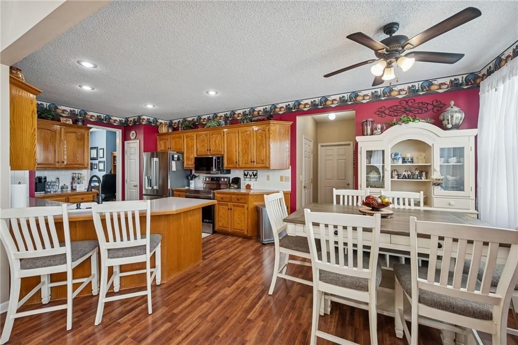2120 S Lindenwood Drive — photo 8