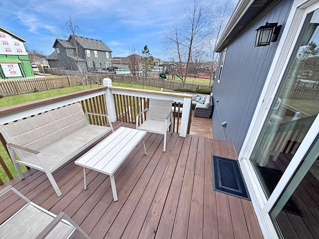 1102 Melody Court — photo 34