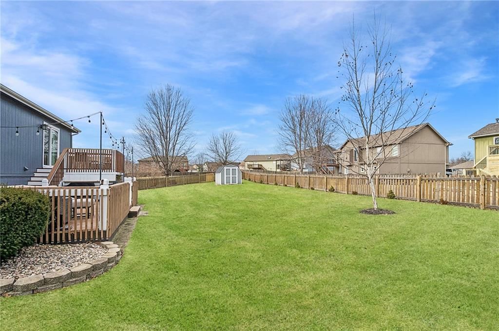 1102 Melody Court — photo 39