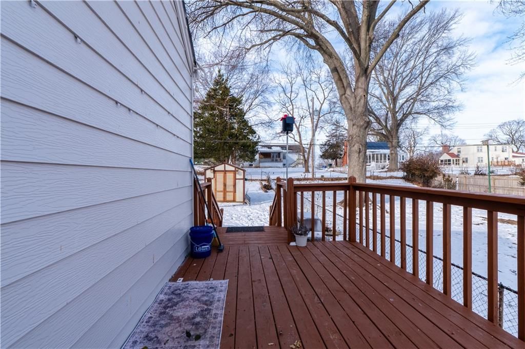 3310 S Maywood Avenue — photo 13