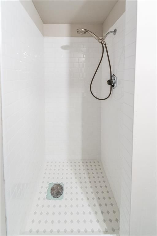 3310 S Maywood Avenue — photo 17