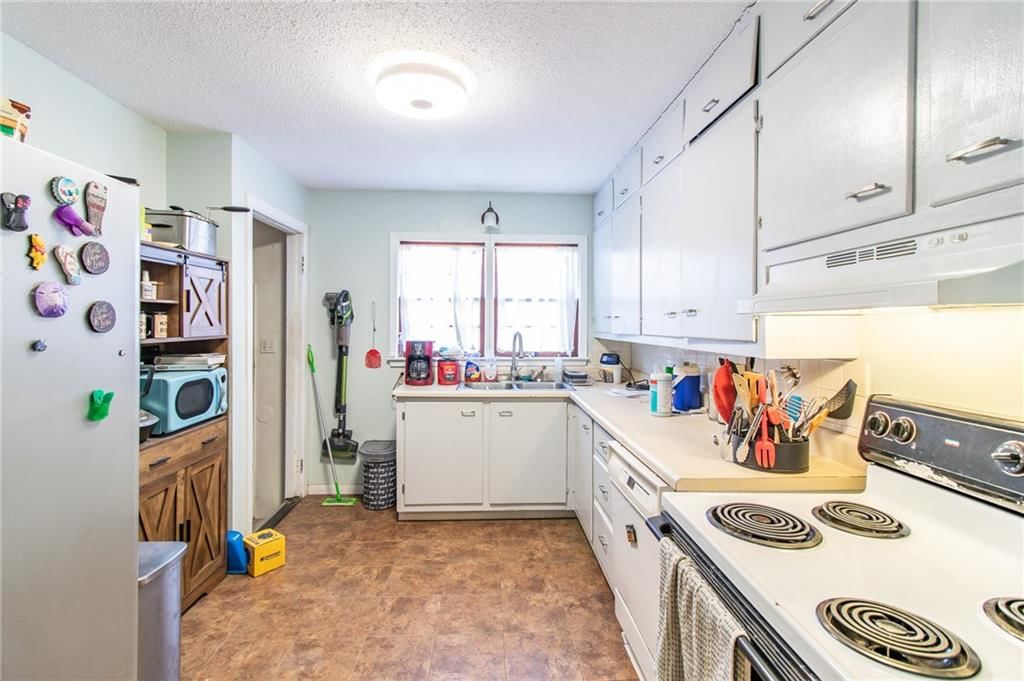 1406 S Market Street — photo 4