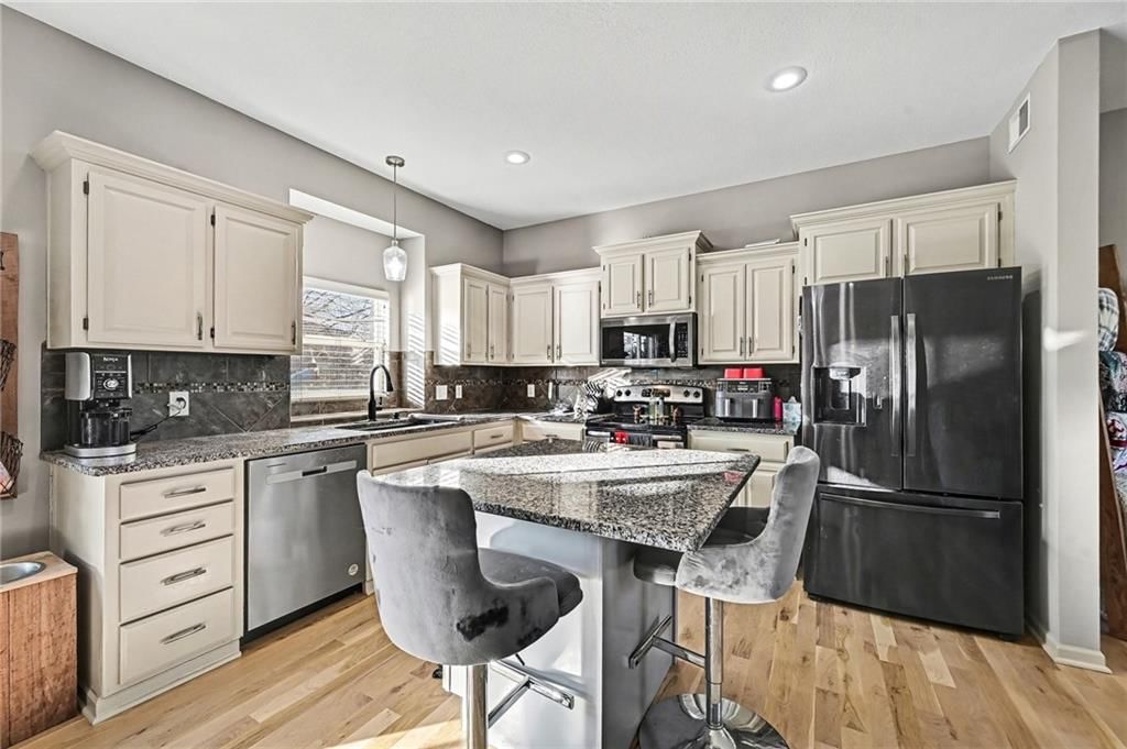 10114 N Ditman Avenue — photo 11