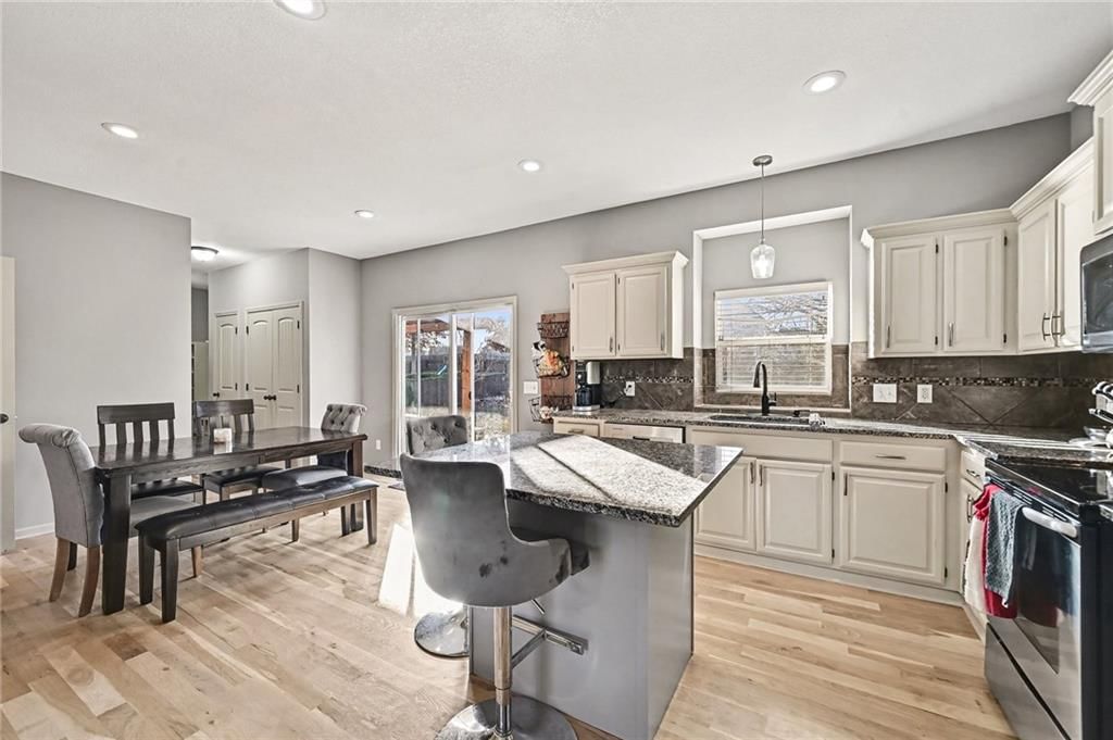 10114 N Ditman Avenue — photo 12