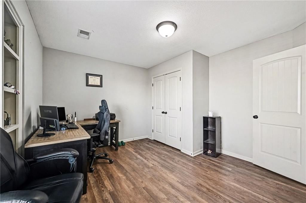 10114 N Ditman Avenue — photo 25