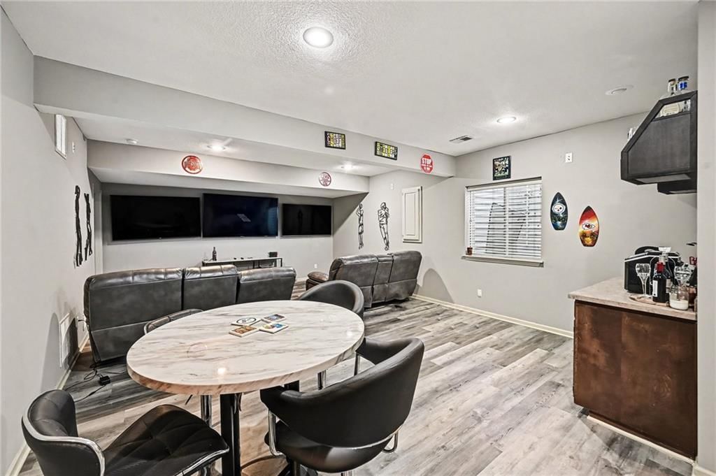 10114 N Ditman Avenue — photo 28
