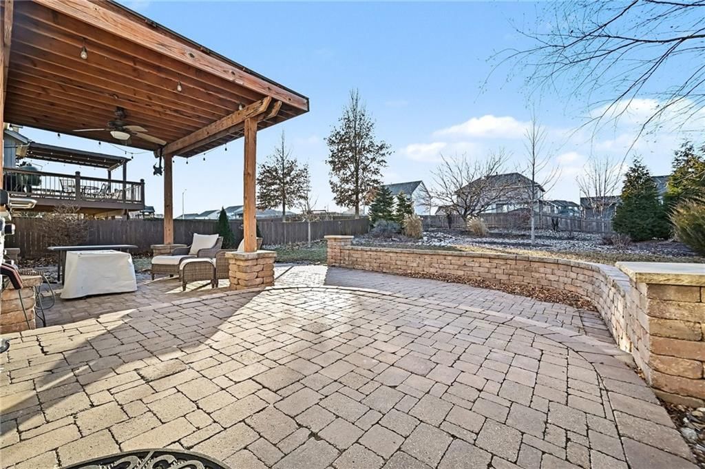 10114 N Ditman Avenue — photo 35