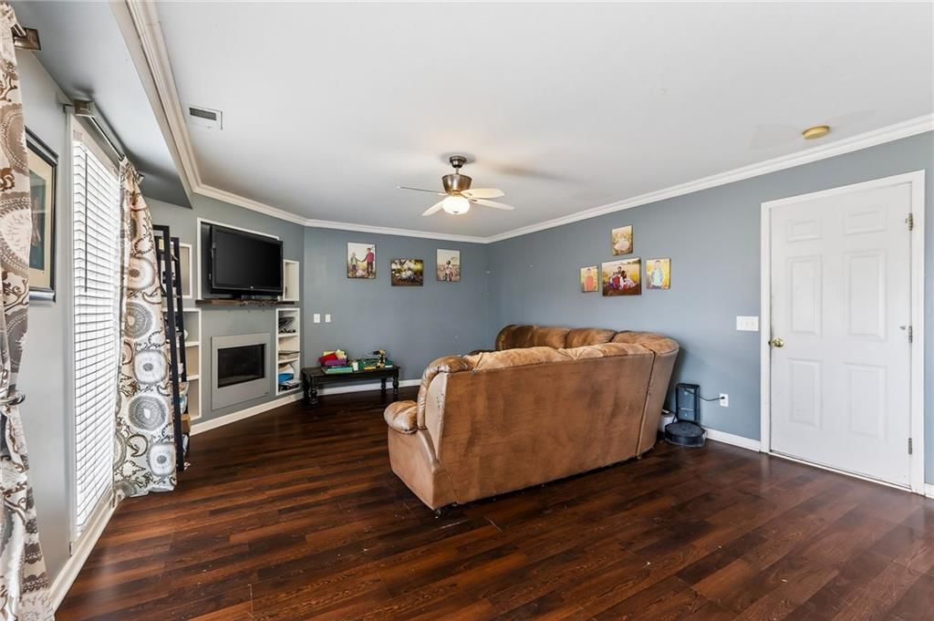 1102 SUSAN Street — photo 24