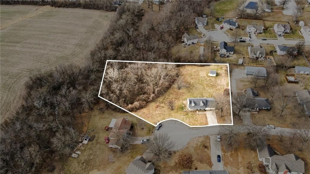 103 Allison Court — photo 2