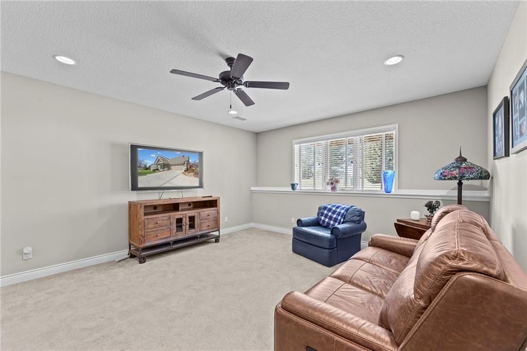 11576 S Waterford Drive — photo 33