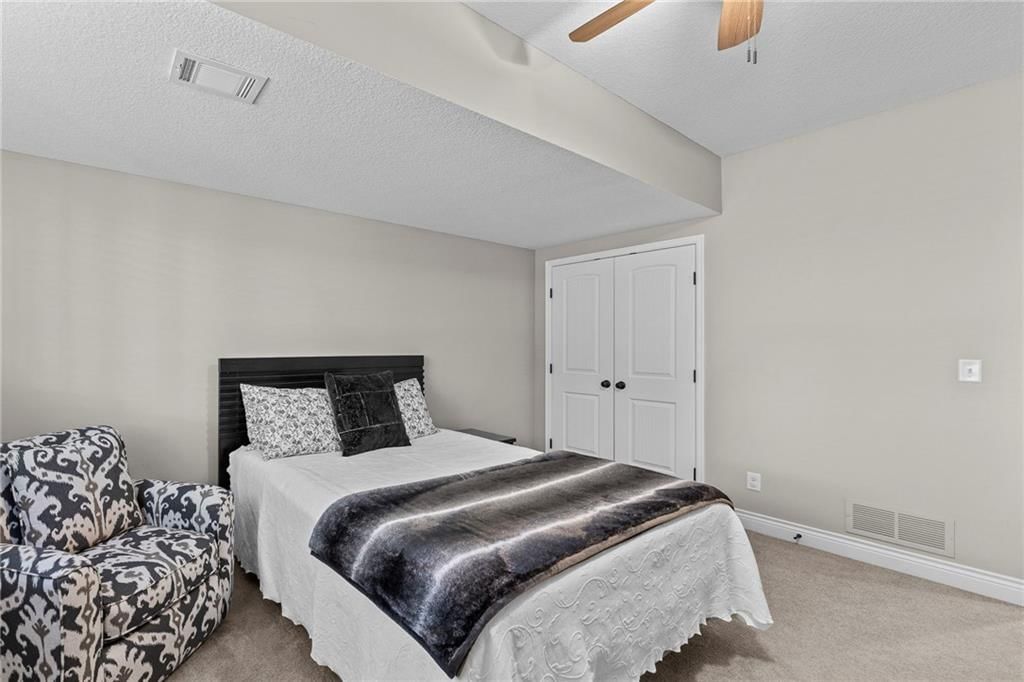 11576 S Waterford Drive — photo 37