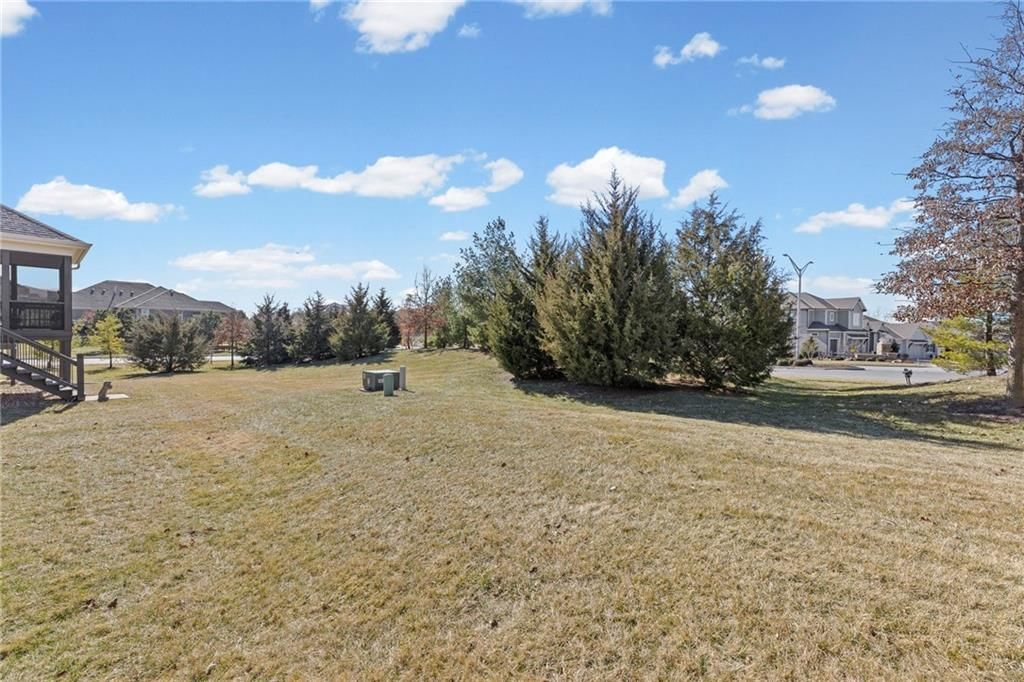 11576 S Waterford Drive — photo 42