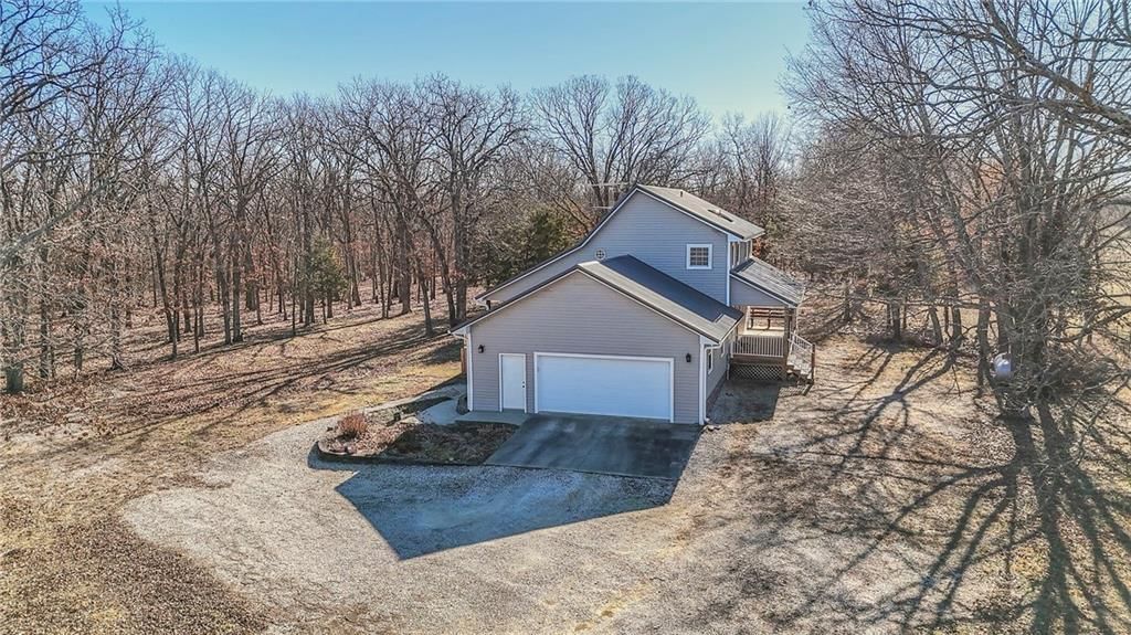 1220 NW E Highway — photo 4