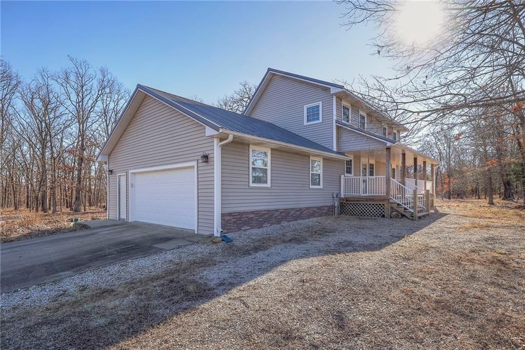 1220 NW E Highway — photo 5