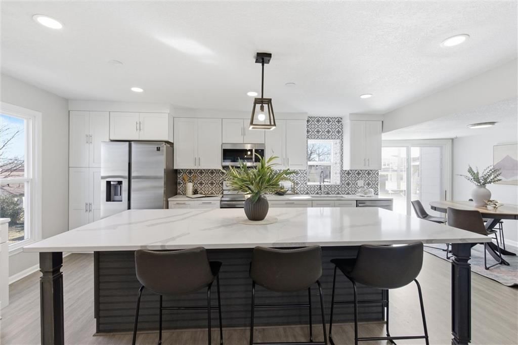 10205 W 97th Terrace — photo 8