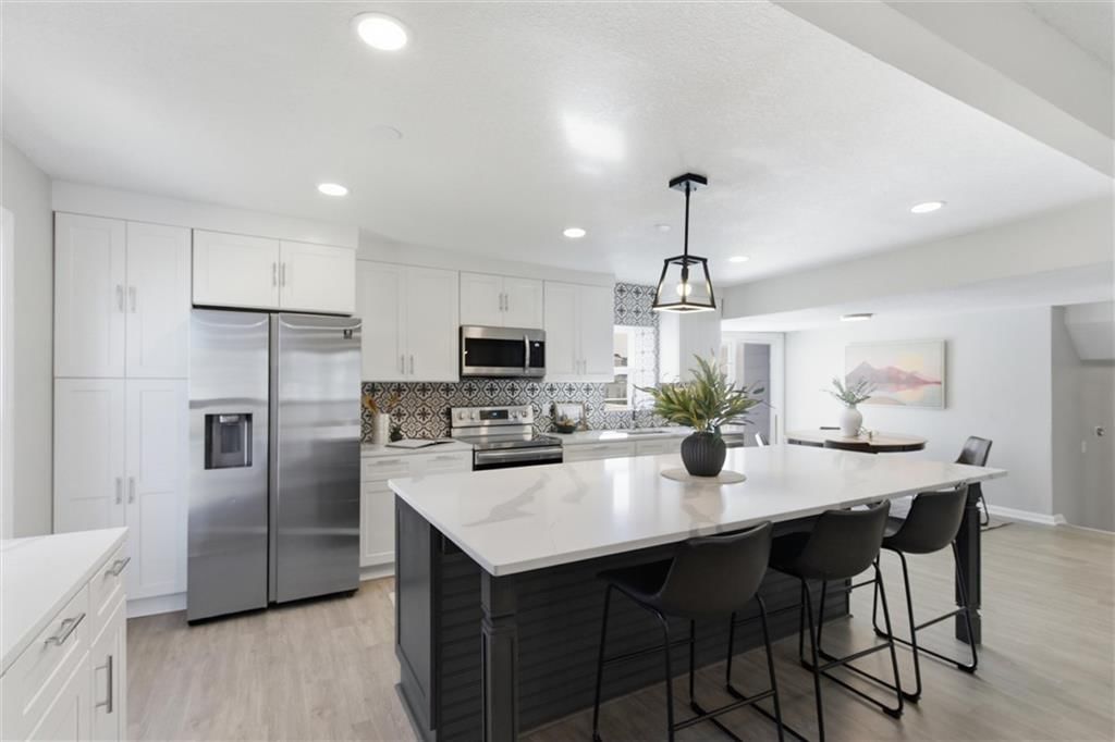 10205 W 97th Terrace — photo 9