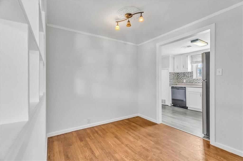 205 E Longfellow Street — photo 8
