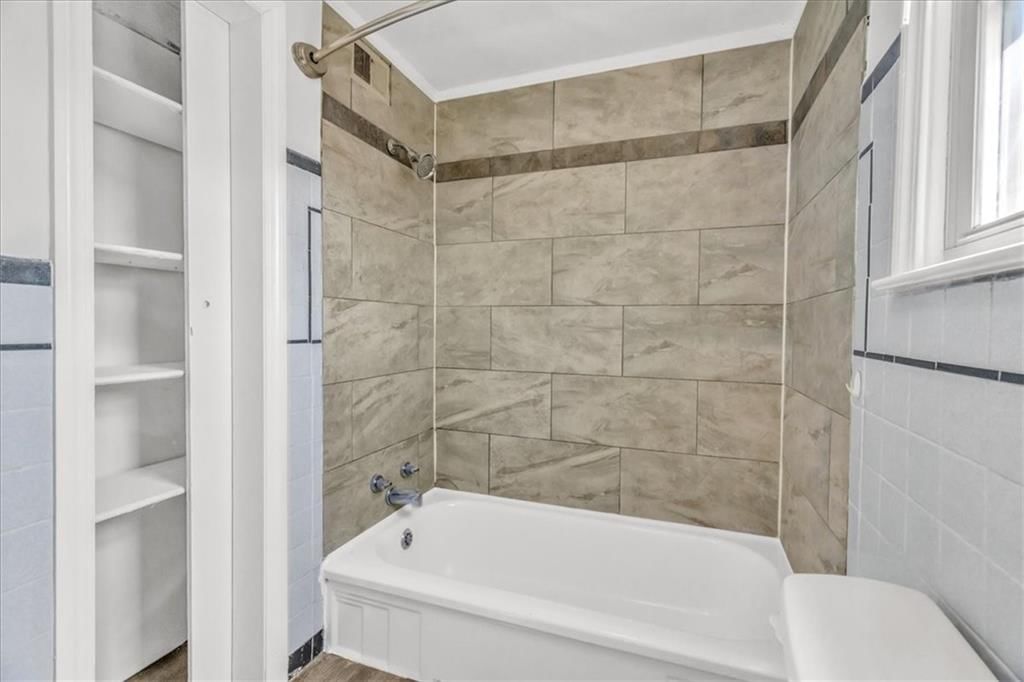 205 E Longfellow Street — photo 17