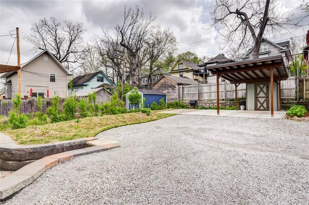 4111 Holmes Street — photo 40